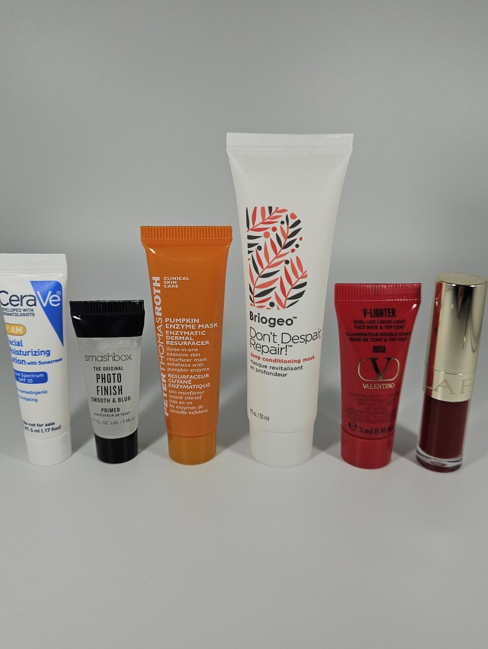 Beauty Lot (6 DELUXE SAMPLE-SIZES + 1 MYSTERY FREE FULL-SIZE)